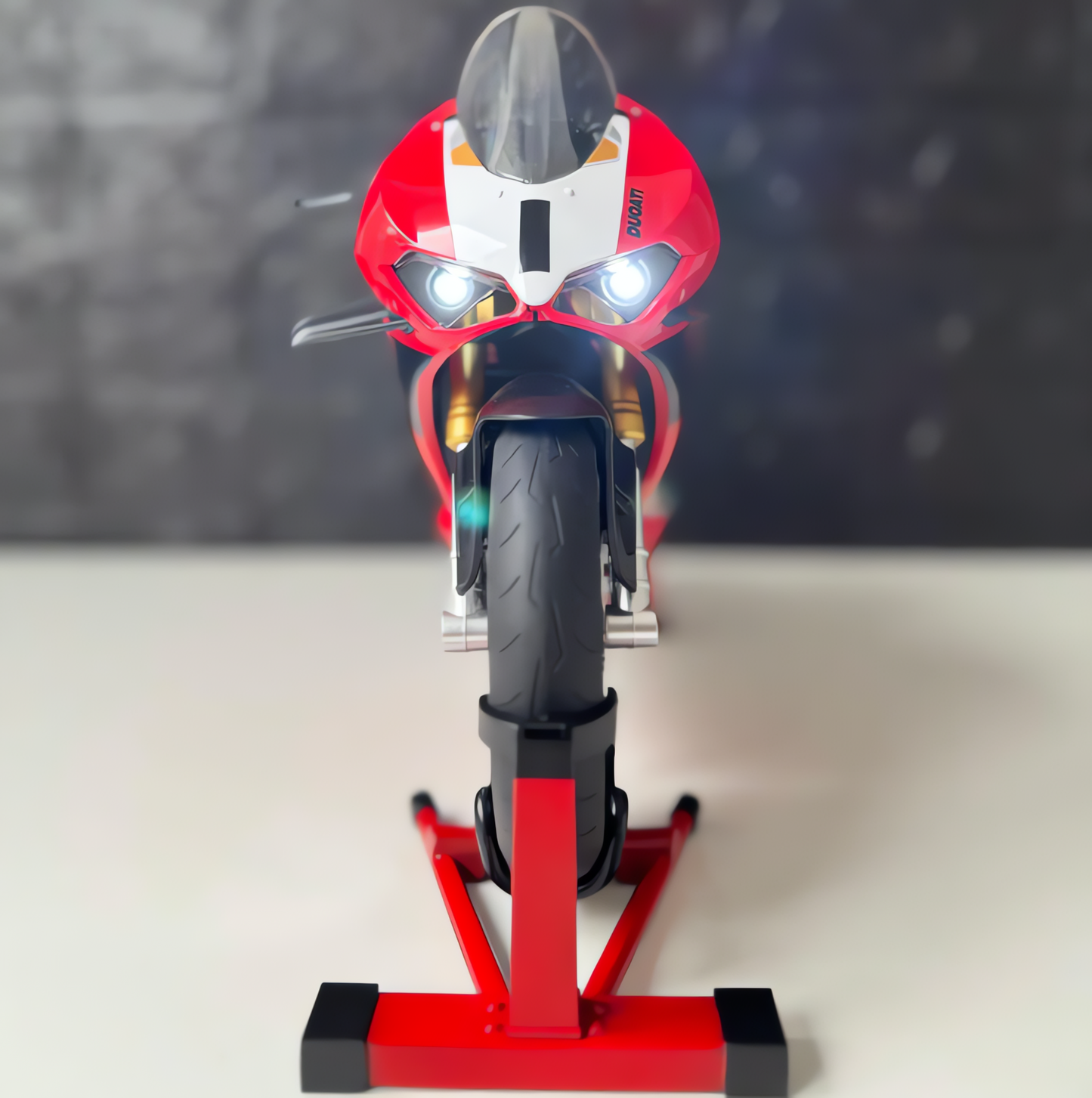 1:6 Ducadi V4s